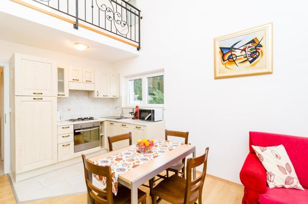 Apartment Nikola *